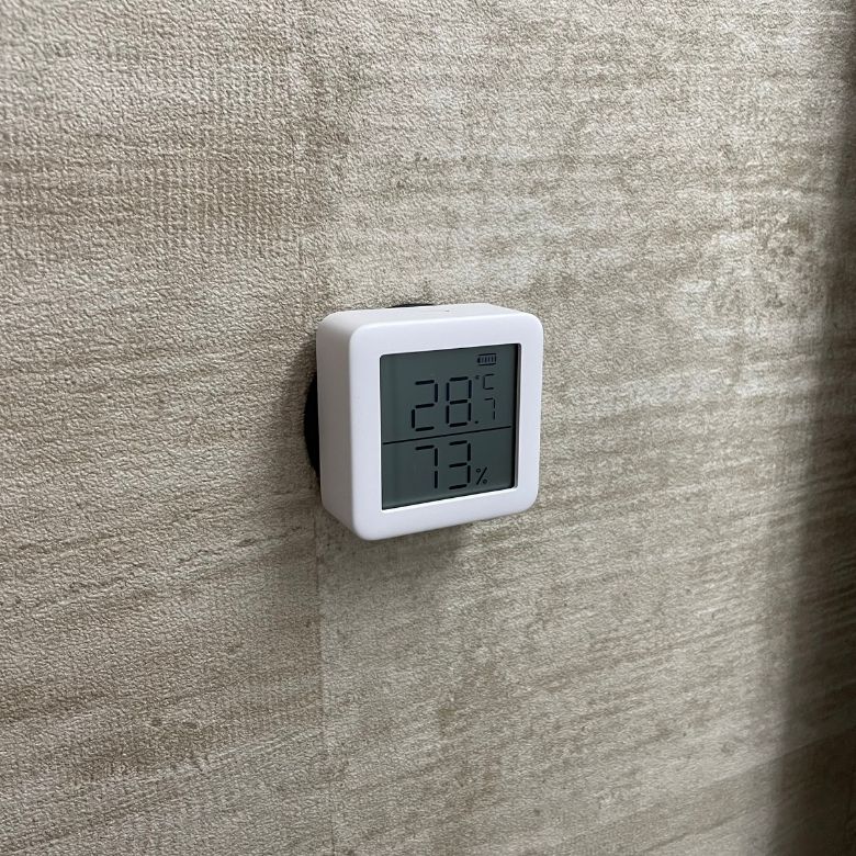 【レビュー】SwitchBot温湿度計で外出先でも温度管理して快適に暮らす